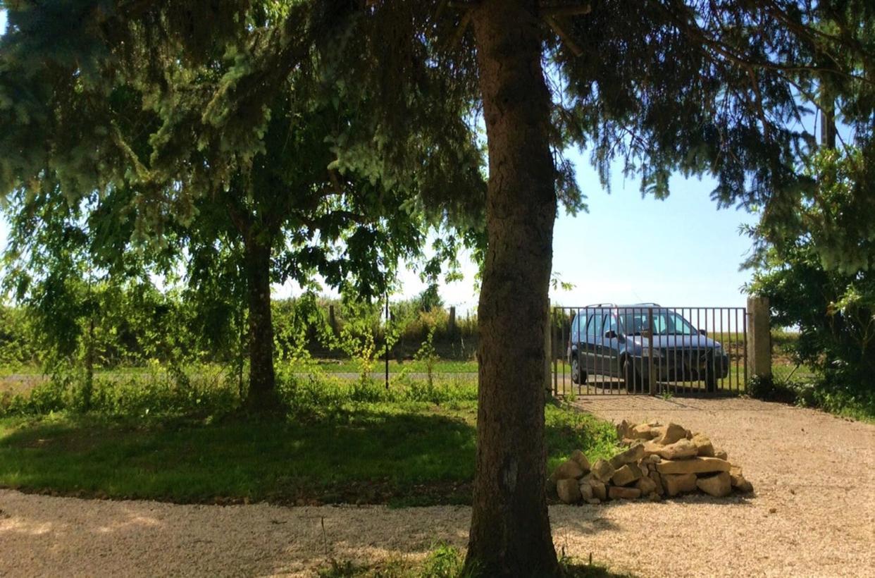 L'Arbre à Cabane Guyonvelle Exterior foto